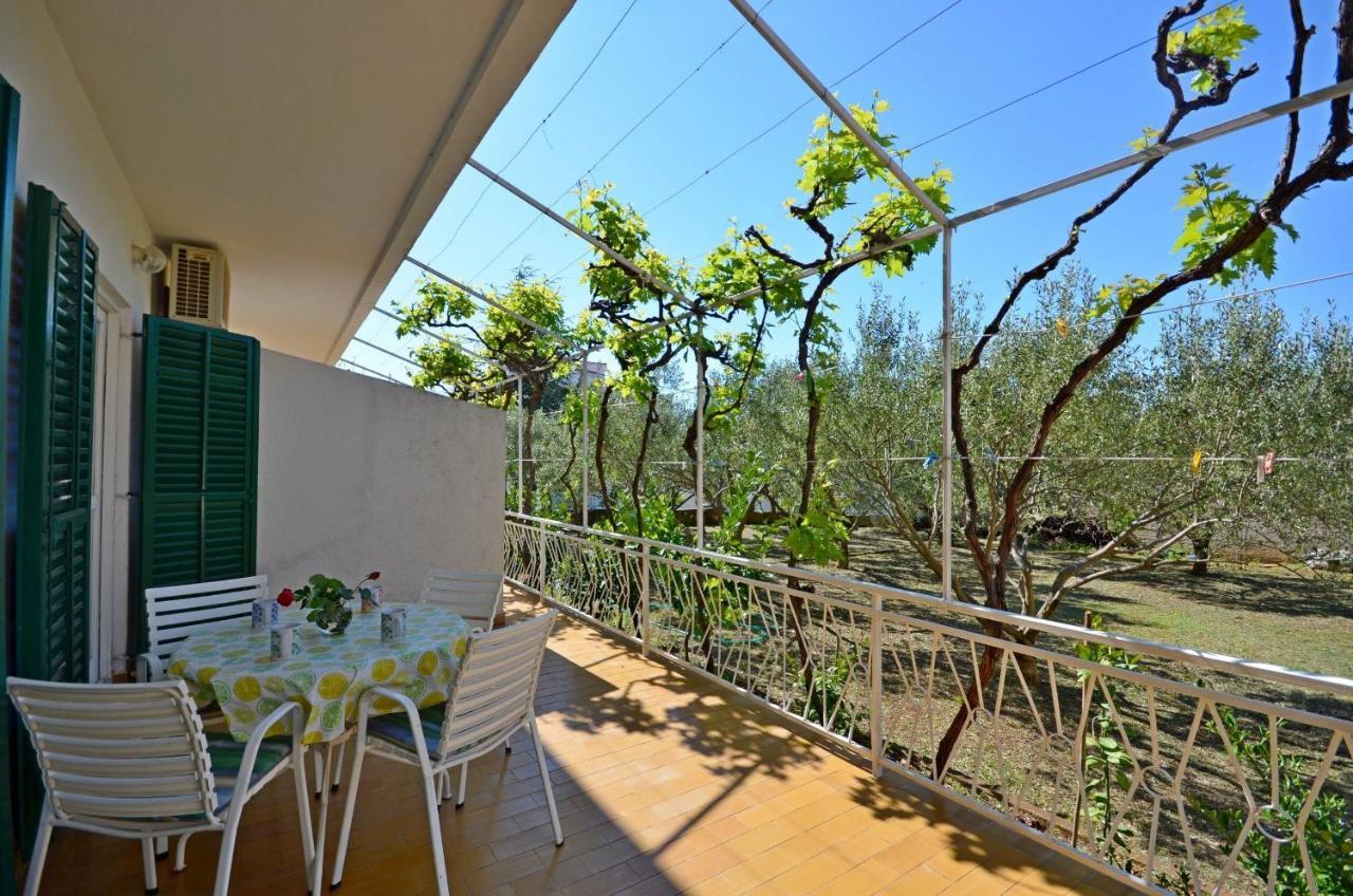 Apartments Secret Garden Vodice Ngoại thất bức ảnh